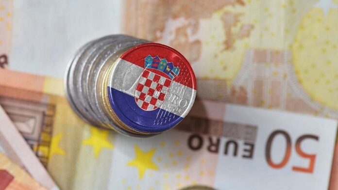 Hrvatska je službeno uvela euro